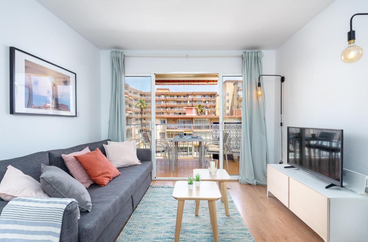 Beachfront Seaview Apartment In Los Boliches By Costarentals - Ref 141 Fuengirola Buitenkant foto