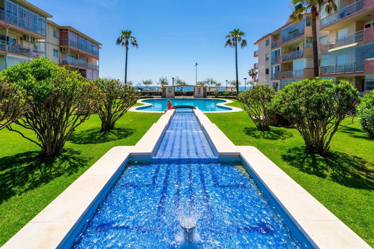 Beachfront Seaview Apartment In Los Boliches By Costarentals - Ref 141 Fuengirola Buitenkant foto